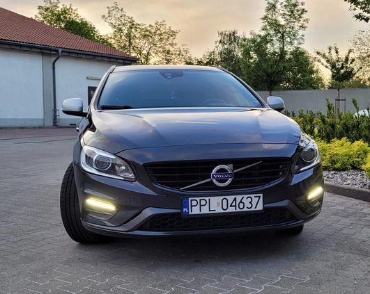 Volvo V60 cena 72900 przebieg: 165000, rok produkcji 2017 z Pleszew małe 137